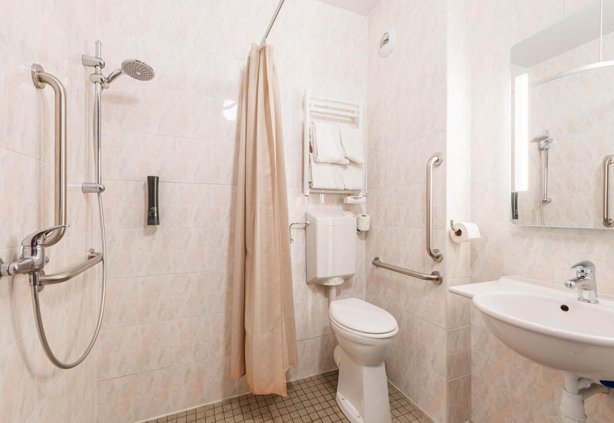 B&B Hotel Mulhouse Kingersheim エクステリア 写真